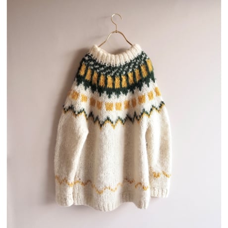 Italy made fluffy nordic sweater