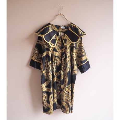 "The African Village" big collar tunic dress (NV×GD)
