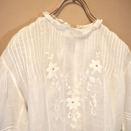 10〜20s edwardian floral embroidered blouse