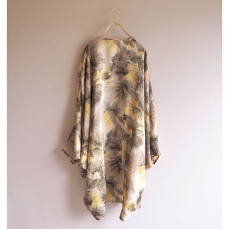 vintage dolman sleeve floral robe