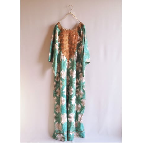 vintage tie dye embroidered kaftan dress