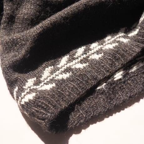 vintage dark brown nordic sweater