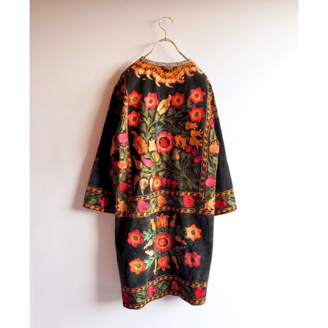vintage suzani embroidered robe