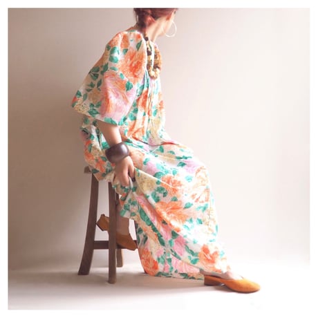 "David Brown" puff sleeve floral maxi dress
