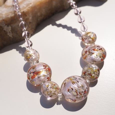 80s glass beads necklace