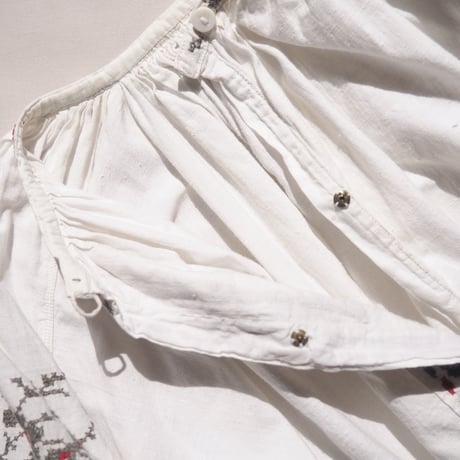 vintage ukrainian embroidered blouse