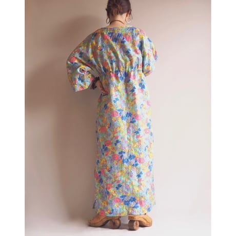 60〜70s quilted floral house maxi dress