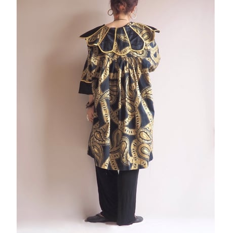"The African Village" big collar tunic dress (NV×GD)