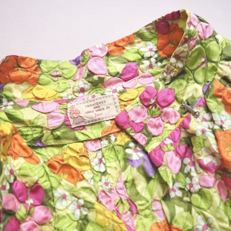 70s floral embossed house coat