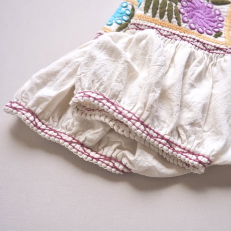 vintage mexican embroidered blouse