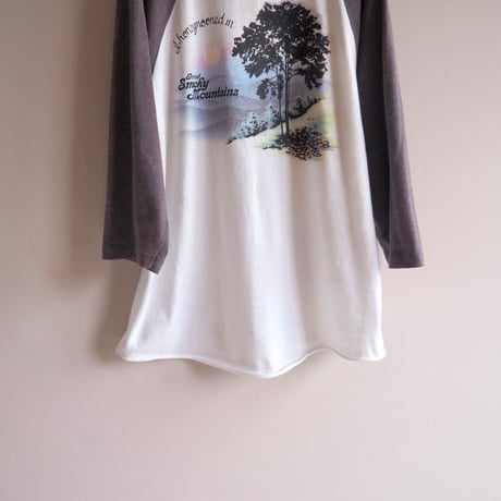 "Gribble & Co" raglan print  L/S shirts