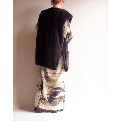 "VISUAL REFERENCE" faux fur design vest