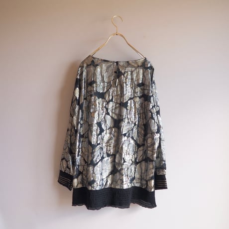 70〜80s "Andree Gaye" metallic floral blouse