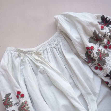 vintage ukrainian embroidered midi dress