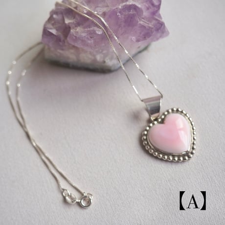 NAVAJO sterling silver conch shell heart necklace