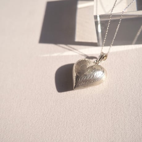 vintage silver925 puffy heart necklace