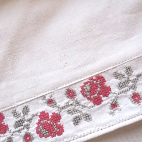 vintage ukrainian embroidered blouse