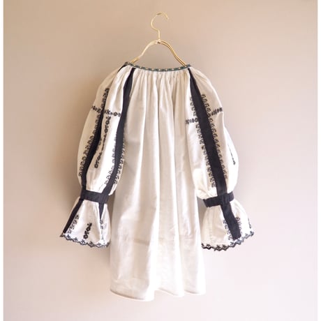 vintage romanian embroidered blouse