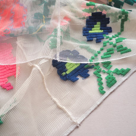 60〜70s romanian sheer embroidered blouse