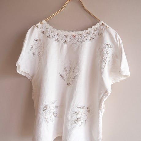 "Lim's" ramie battenberg  lace blouse