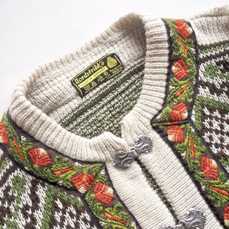 ”Nordstrikk" Light Grey nordic cardigan