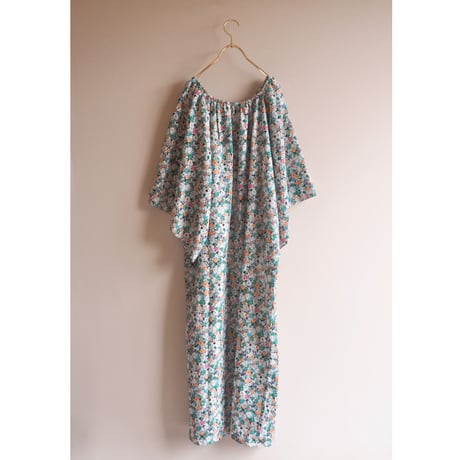 80s〜 flare sleeve floral maxi dress