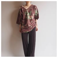 "PourTulle" v-neck floral tops