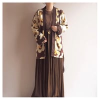 "Finnwear" pansy print robe
