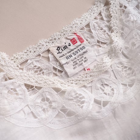 "Lim's" ramie battenberg  lace blouse