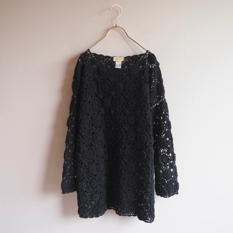 "Collection Chalice" floral crochet knit tops