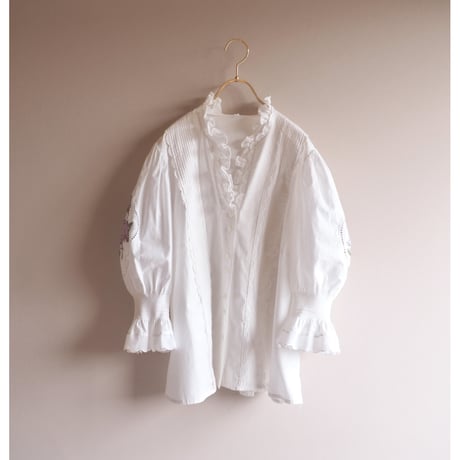 "Erba" puff sleeve ruffle blouse