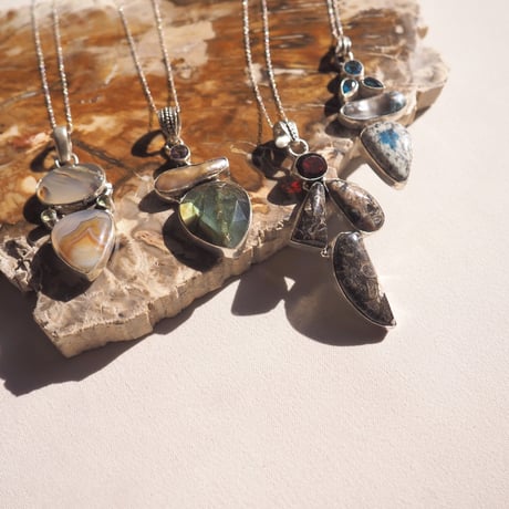 vintage multi stone design silver925 necklace