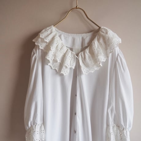 vintage folk lace ruffle blouse