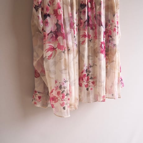 "CHAPS" semi sheer floral blouse