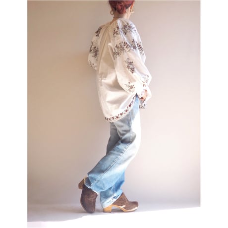vintage ukrainian embroidered blouse