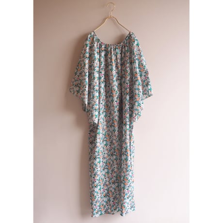 80s〜 flare sleeve floral maxi dress