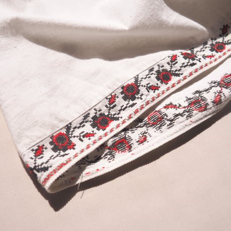 vintage ukrainian embroidered blouse