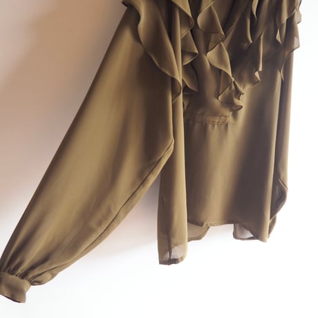 "Liz Craiborne" ruffle sheer blouse