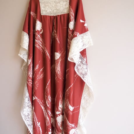 70s floral lace kaftan dress