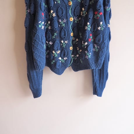 "KOMPLiMENTE" floral embroidered folk cardigan