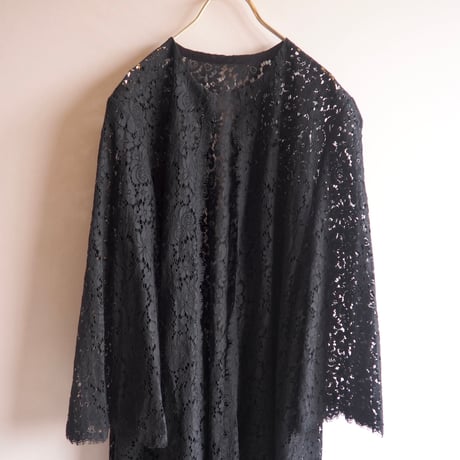 vintage no collar lace robe