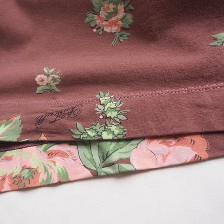 "PourTulle" v-neck floral tops