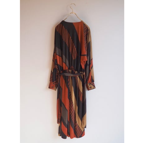 vintage dolman sleeve abstract midi dress