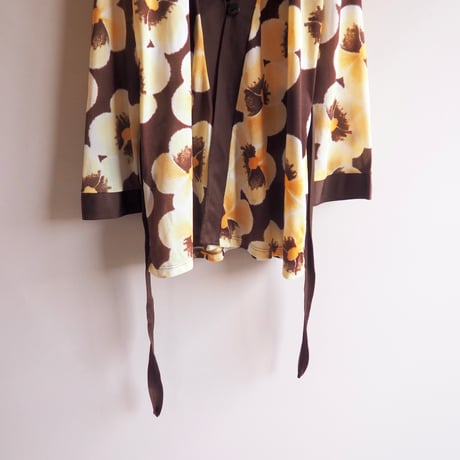"Finnwear" pansy print robe
