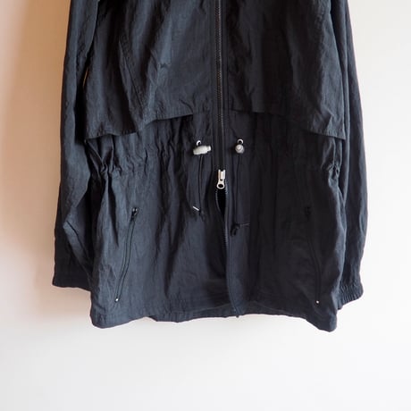 90s "Reebok" drawstring windbreaker