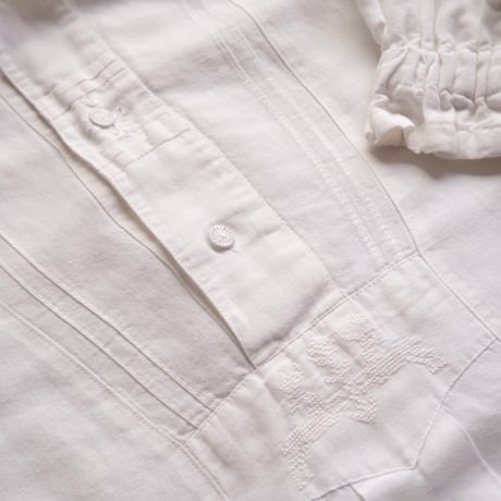 vintage embroidered cotton folk blouse