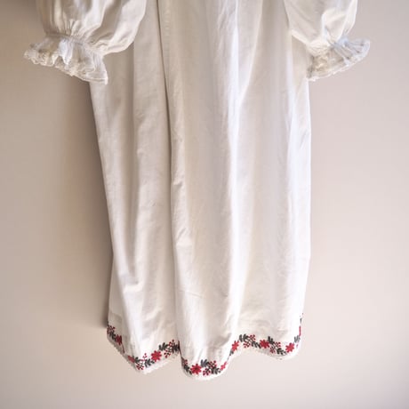 vintage ukrainian embroidered midi dress