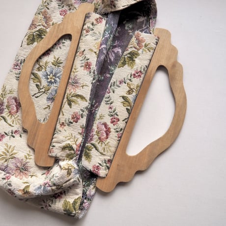 vintage wood handle tapestry bag