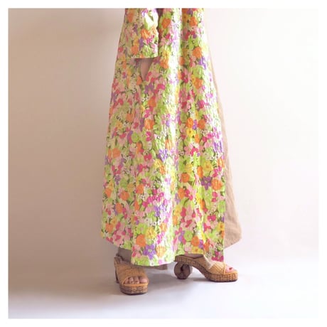 70s floral embossed house coat