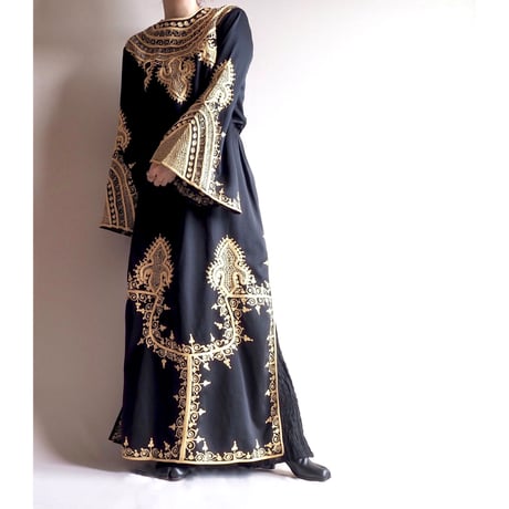 vintage bell sleeve embroidered kaftan dress